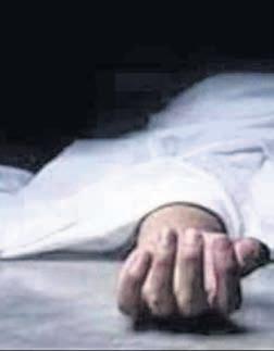 Wrong injection by quack leads to minor girl's death