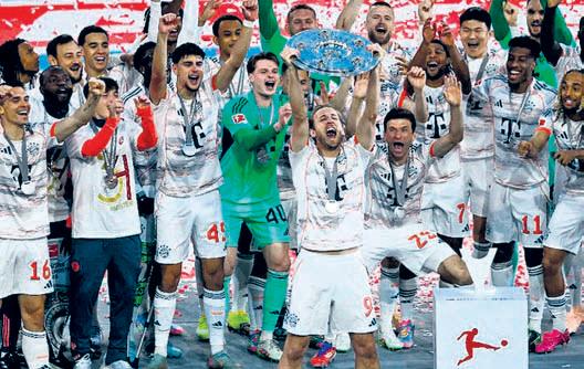Kane tastes first title as champions Bayern bid farewell to Mueller