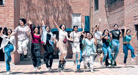 Number of students with above 90% dips