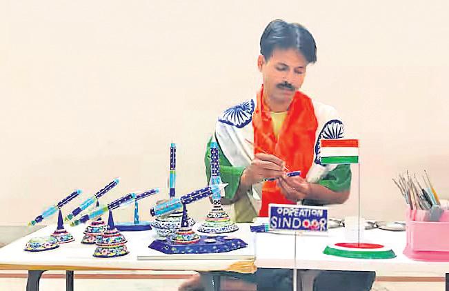 Artisan crafts BrahMos replica, orders soar high