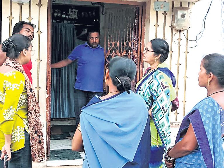 Minor dies of dengue; 8 infected in Aryapalli