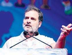 Modi surrendered after Trump's call, says Rahul