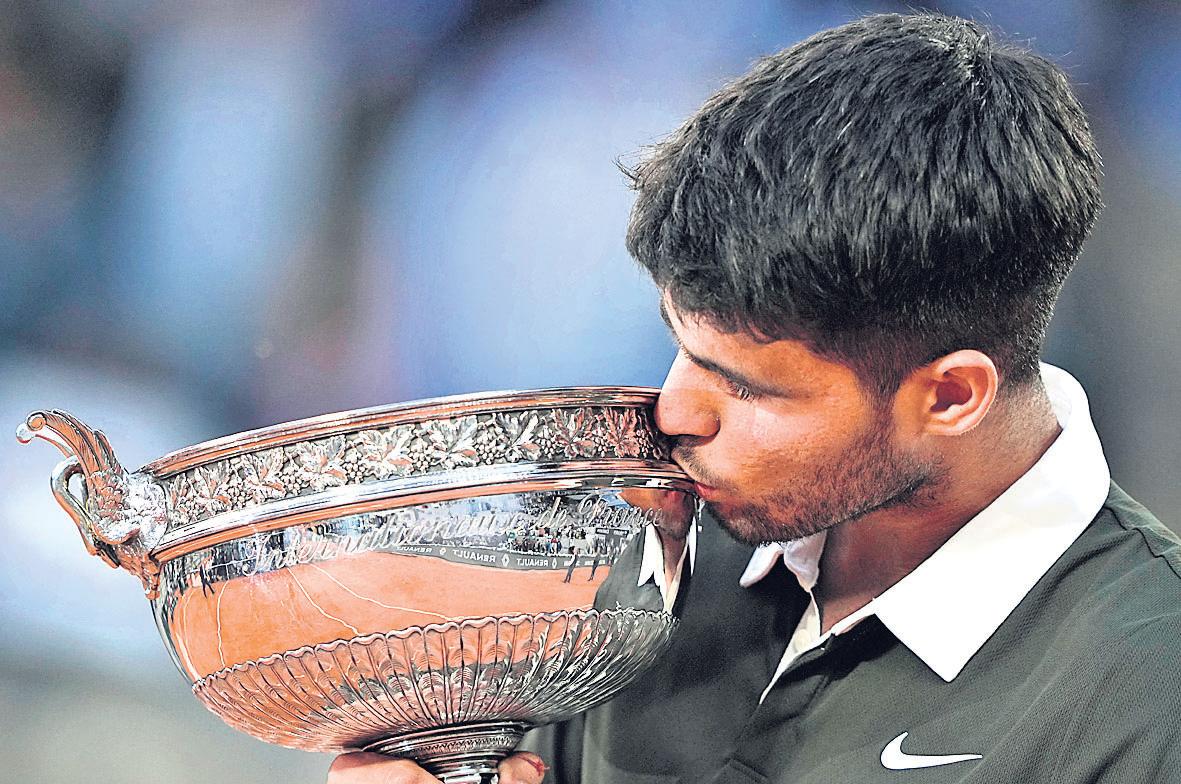 Prince of Clay Alcaraz defends crown