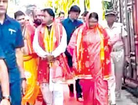 CM offers puja at Maa Kichakeswari temple