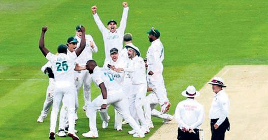 Oz LEAD PROTEAS BY 218 RUNS