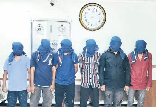 4 minors among 10 held