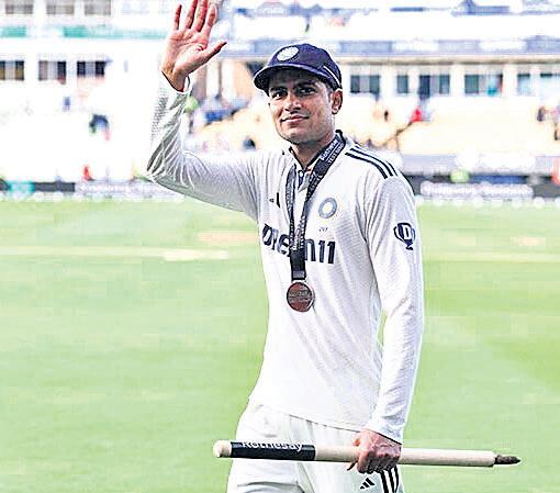 Gill pips Sachin, Kohli