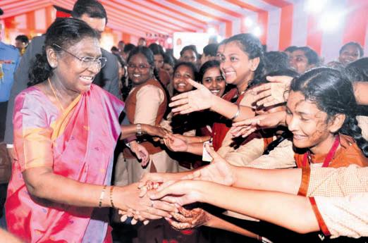 Modern tech changing lives, but beware of misuse: Prez
