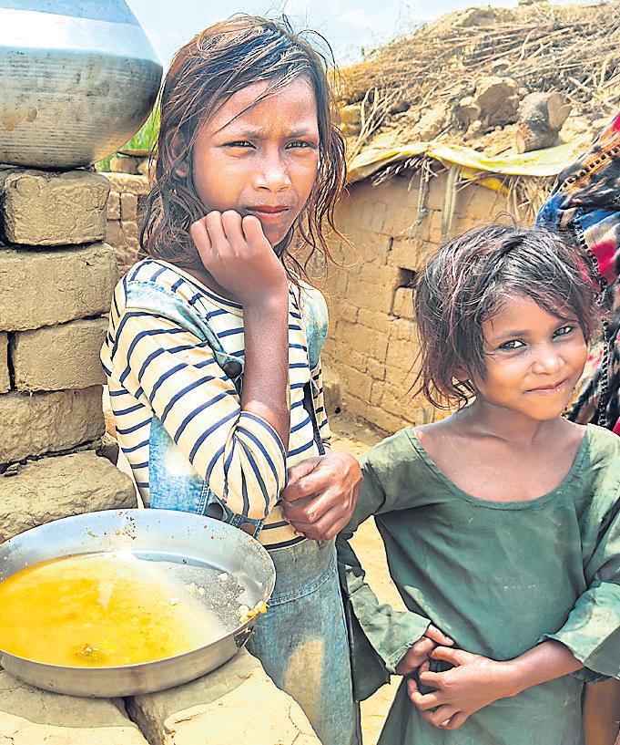 Brick kiln migrants' kids struggle for basic rights