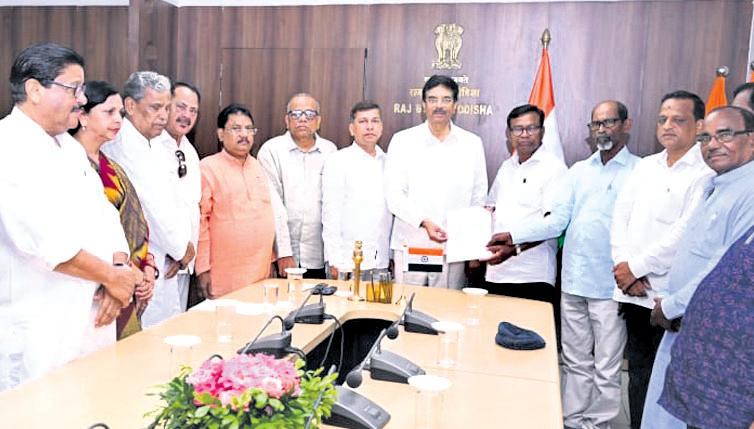 CRIMES AGAINST WOMEN Cong, 7 other parties seek Guv intervention