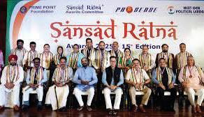 17 MPs honoured with Sansad Ratna Awards