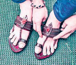 Kolhapuri chappals get QR code as govt moves to protect craft