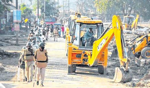 Assam govt launches massive eviction drive