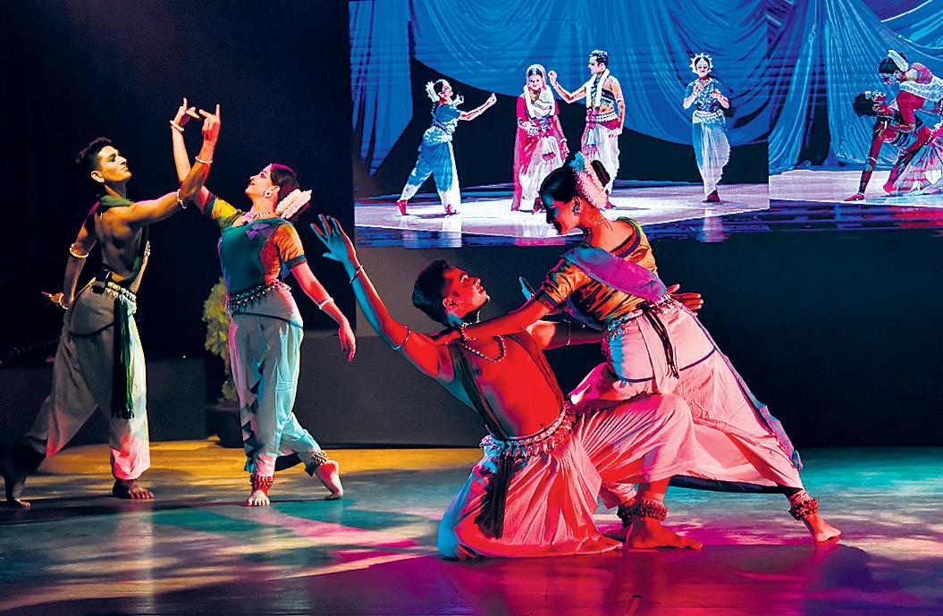 Indian Swan Lake enthrals audience
