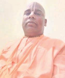 Ashram chief priest held on rape charges