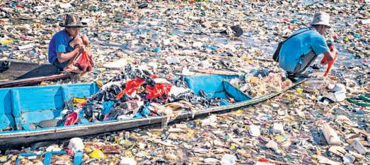 World’s first treaty to curb plastic pollution hits wall