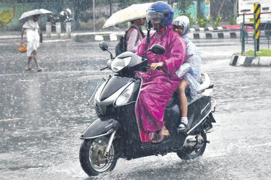 Heavy rain likely as low pressure forms in Bay