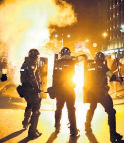 Serbia unrest: Offices torched, clashes erupt