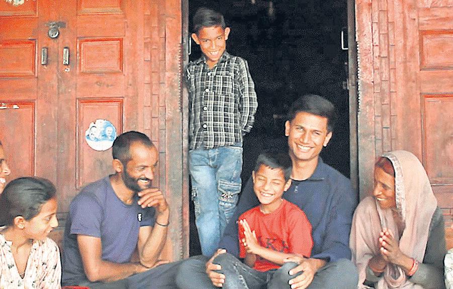 Soldier’s compassion gives voice to silent child