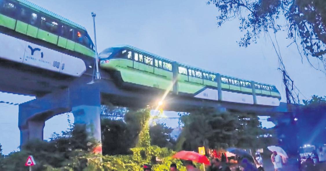 Relentless showers batter Maha