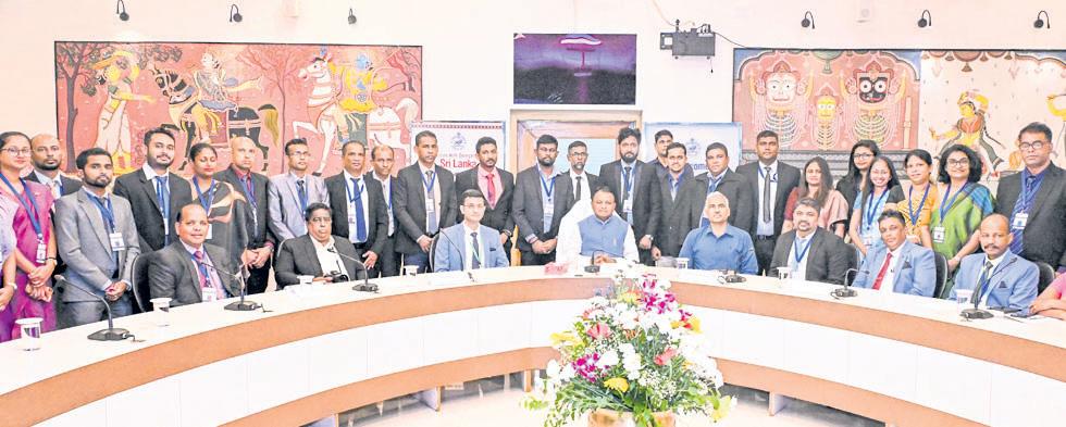 Let's work together for peace, progress: CM to SL delegation