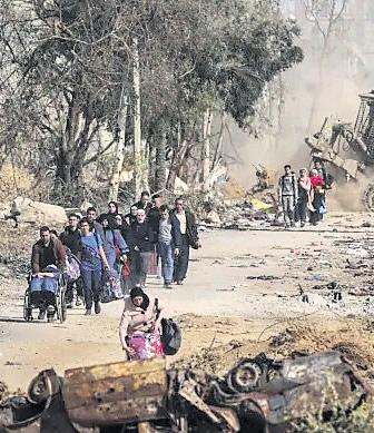 Israel tells starving Gazans to evacuate