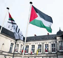 France’s town halls told to remove Palestinian flags
