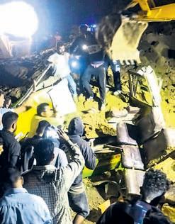 15 killed as landslide hits bus in Himachal