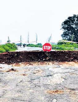 Traffic halted on Turkel bridge over safety concerns