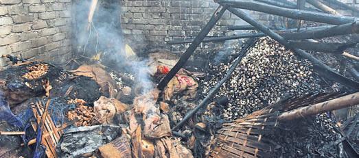 Unit 1 market blaze destroys 30 shops