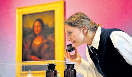 German expo explores history of fragrance