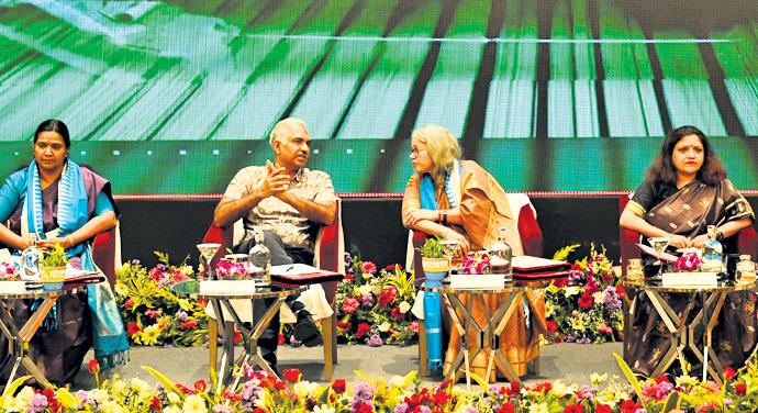 Ahuja calls for innovation among artisans