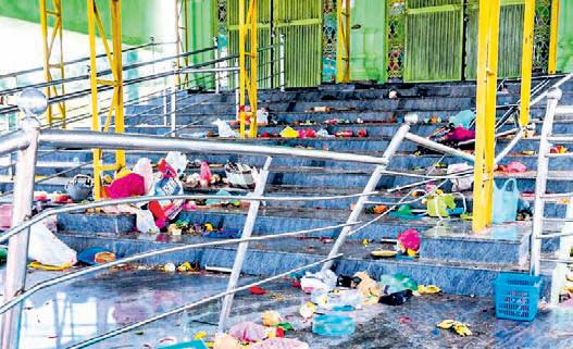 9 killed in Andhra temple stampede