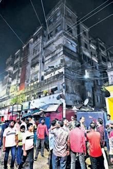 Balcony collapse kills 3 in Cuttack