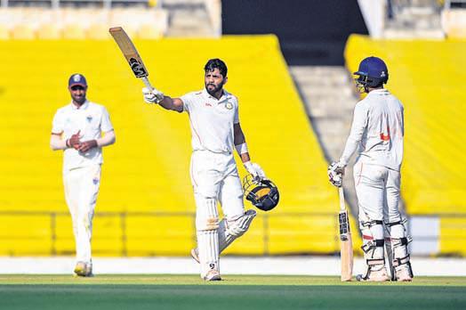 Vidarbha tighten grip as Odisha battle to stay alive