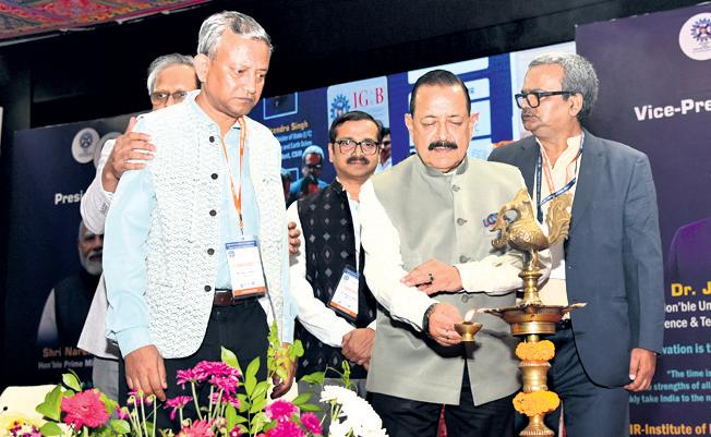 COHORT CONNECT 2025 Indian treatment for Indian patients: Union Min Singh