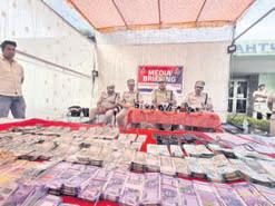 Jharsuguda police crack dacoity case; 10 arrested