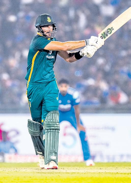 Markram ton trumps Kohli, Rutu