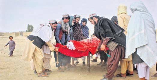 Pak, Afghan forces trade fire along Chaman border