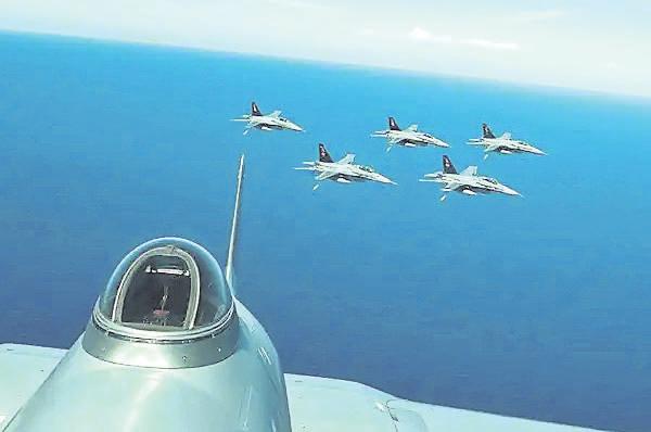 'Chinese jets target Japanese aircraft'