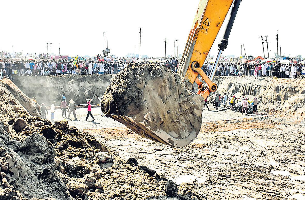 Construction of Babri-style mosque begins in Bengal