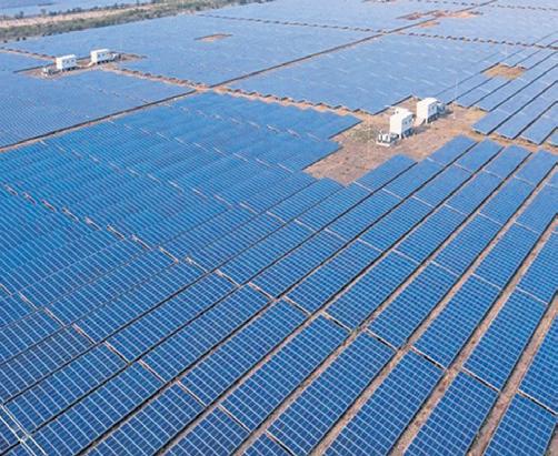 India adds record power capacity