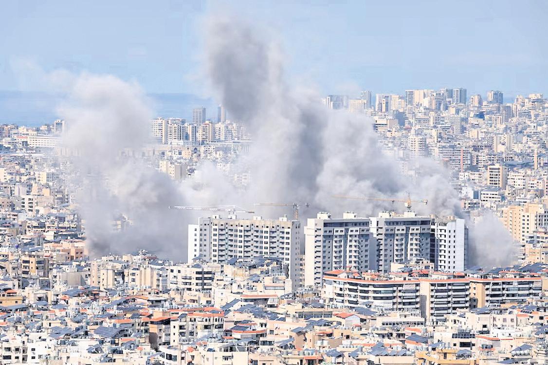 Israeli airstrikes pound Beirut