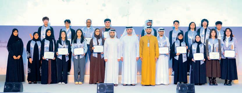 جامعة خليفة تكرم 24 منتسباً في برنامج القادة الشباب لطاقة المستقبل