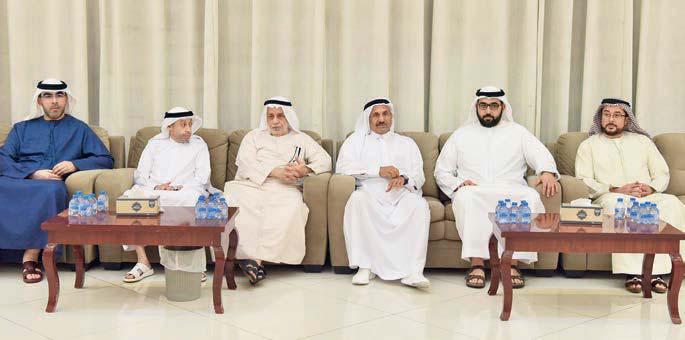 ولي عهد أم القيوين يقدم واجب العزاء في وفاة فاطمة الزعابي