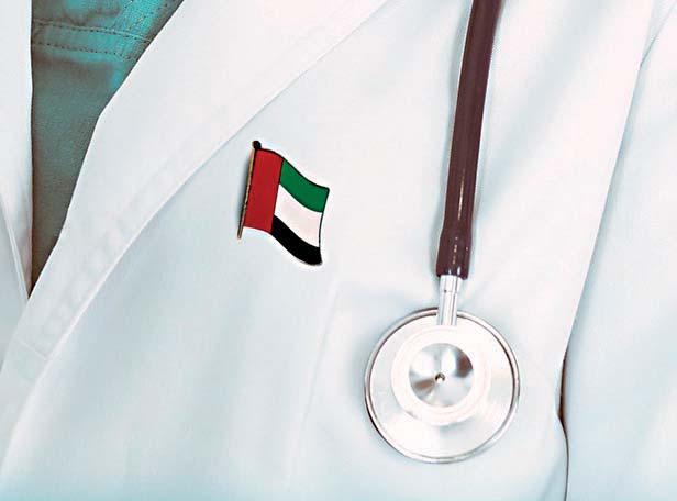مكتب فخر الوطن يحتفي بيوم الطبيب الإماراتي