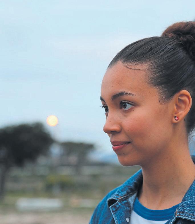 HOU MIKAYLA VAN PAROW DOP