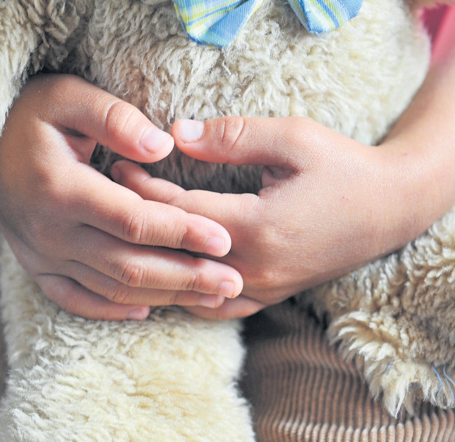 MEISIE OP ERGSTE MANIER GE-VIOLATE