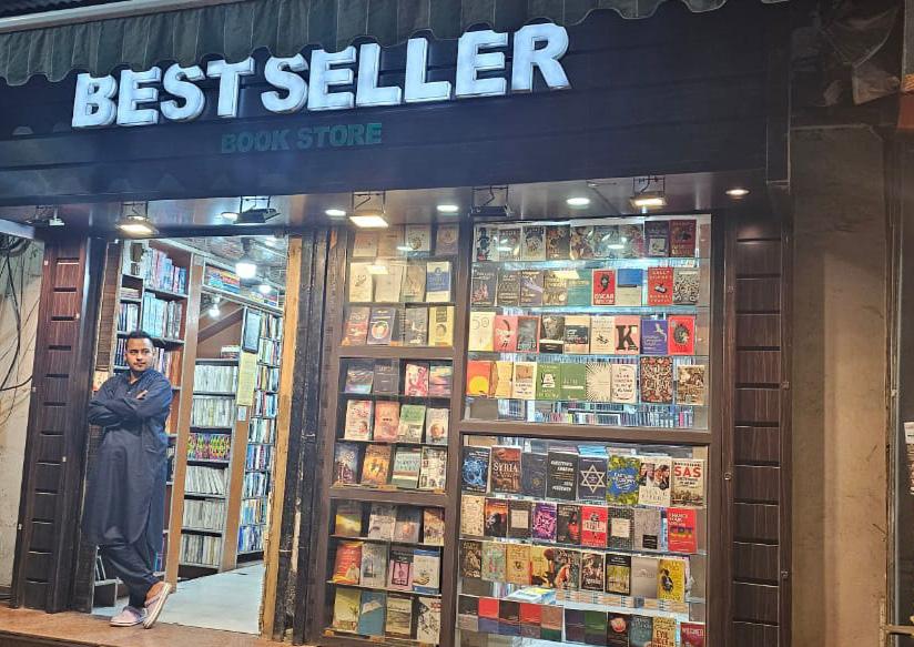 Kashmir's Bestseller Bids Farewell