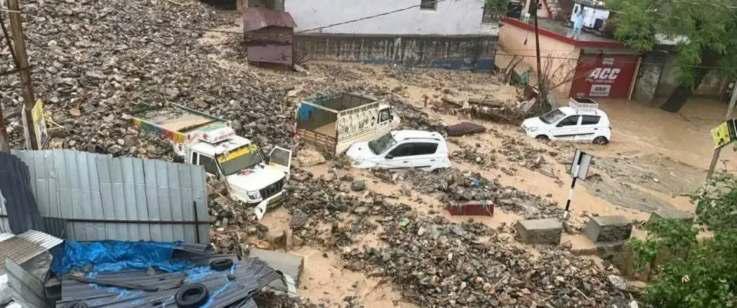 Driver Loses Vehicle In Ramban Landslide, Returns Home Empty-Handed